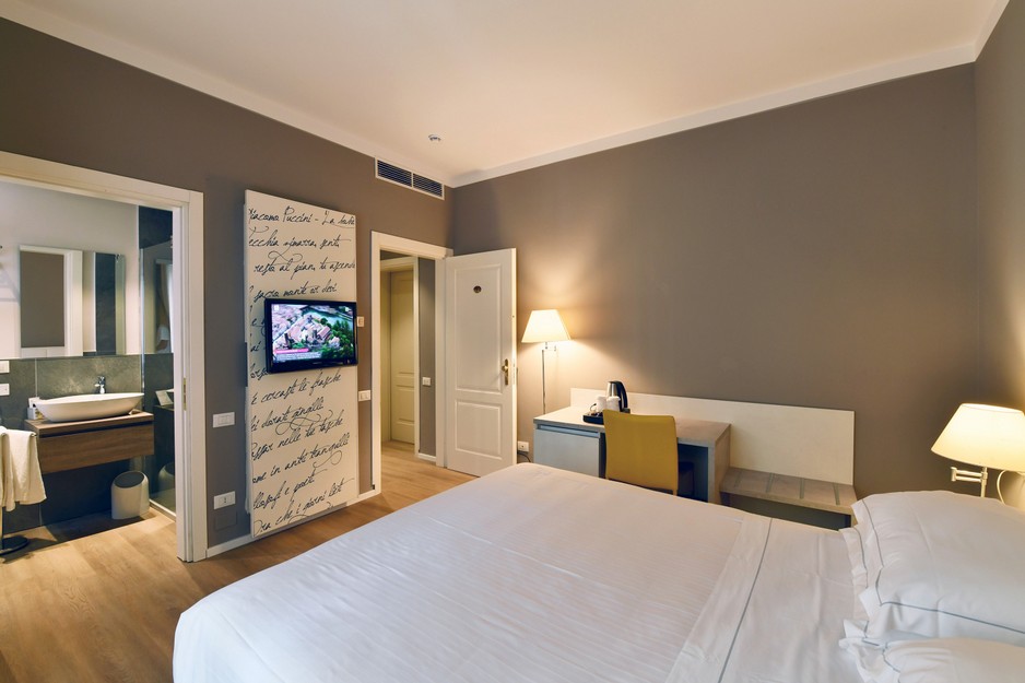Hotel-Residence-Esplanade-Viareggio-Camere-Classic-3000x2000-1.jpg